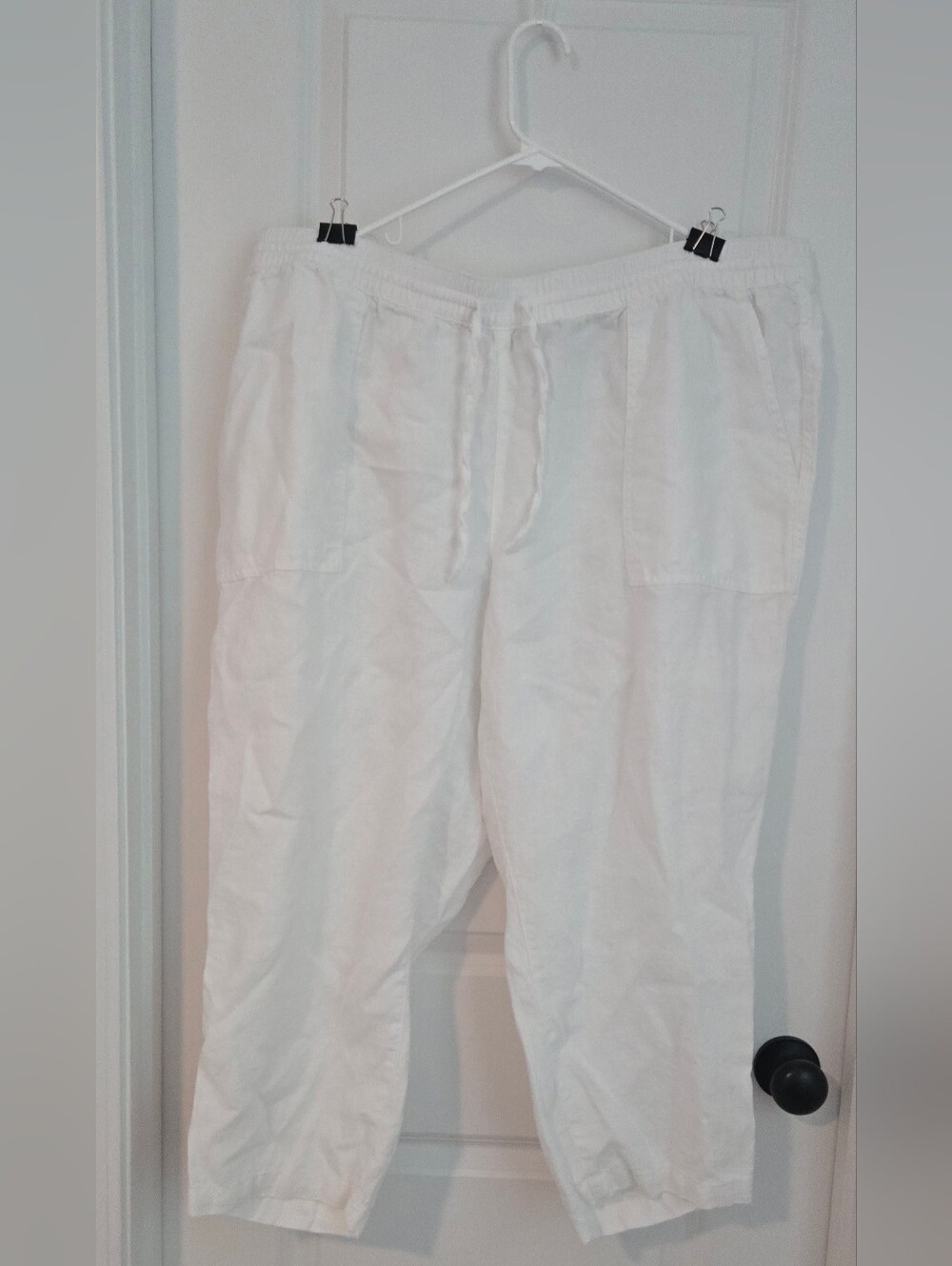 Lands End Linen White Capri Pants. 22W.